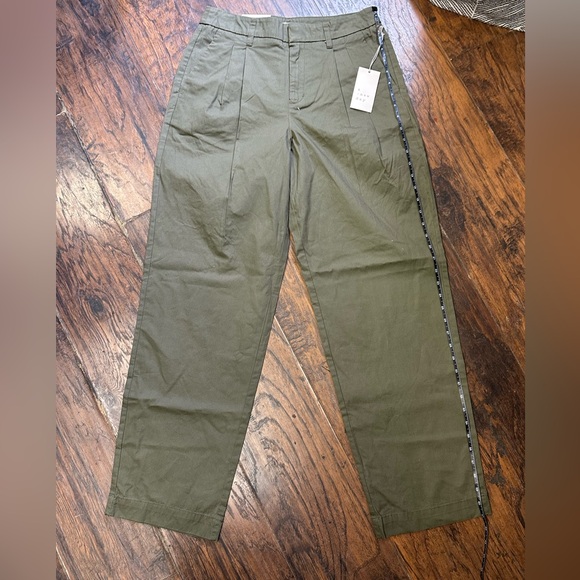 A New Day Women's Size 6 High Rise Straight Chino Pants Green.   <<<<79>>>> - Picture 1 of 9